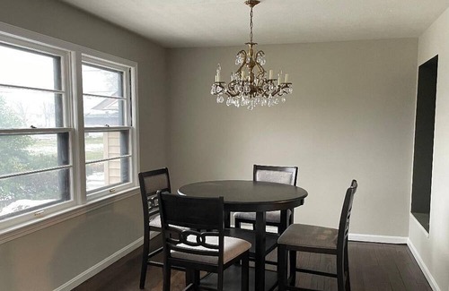 Cleveland House | Beautifully Renovated Ranch minutes from everything located in Mayfield Heights
