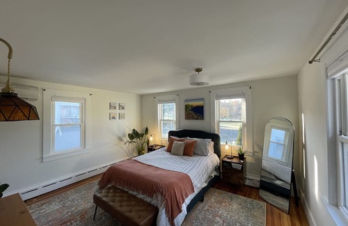 Stockbridge House | Berkshire Retreat. Heart of the Berkshires. Walkable to town and hiking trails