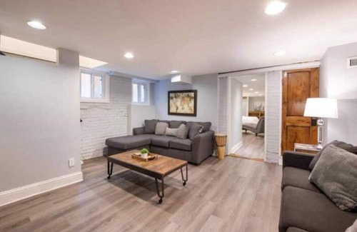 Uptown House | Explore CO - Downtown lower unit