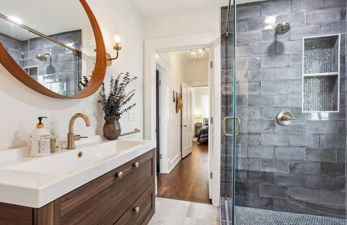 Strawberry Hill Apartment | Beautiful Home with Stunning Views