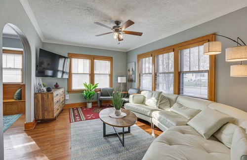 Aksarben - Elmwood Park House | Pet-Friendly Omaha Vacation Rental with Deck!
