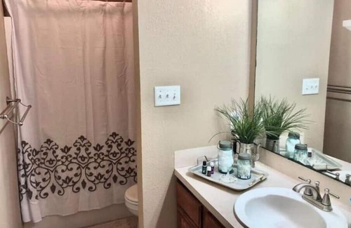 Southwood Valley Condo | Howdy Hangout