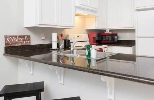 Edinburg Apartment | Perfect place to stay!