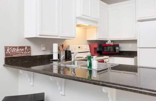 Edinburg Apartment | Perfect place to stay!