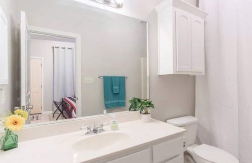 Edinburg Apartment | Perfect place to stay!