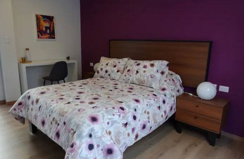 La Paz Apartment | Maison lapinou - CUARTO MORADO