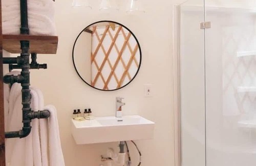 Johnson City Cabin | Johnny Yurts