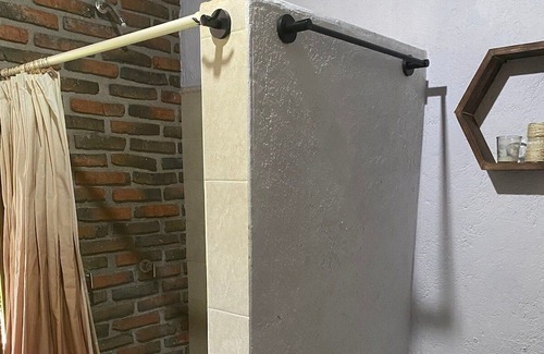 Queretaro House | CuartoH&H* 🛌🛀🚙 Privado*Wifi*Netflix*Centro*UAQ