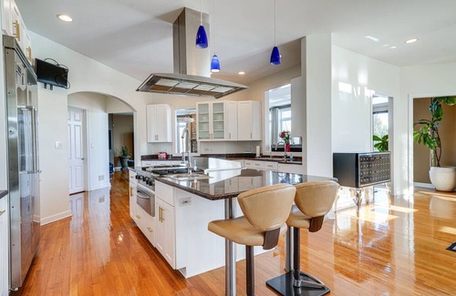 Mokena House | Stunning Mokena Home w/ Pool + Deck w/ Lake View!