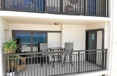 Sand Key Apartment | 2 Bedroom 728231 by Houzlet
