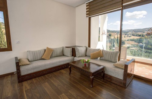 Mouha ou Hammou Zayani Apartment | Senior Suite