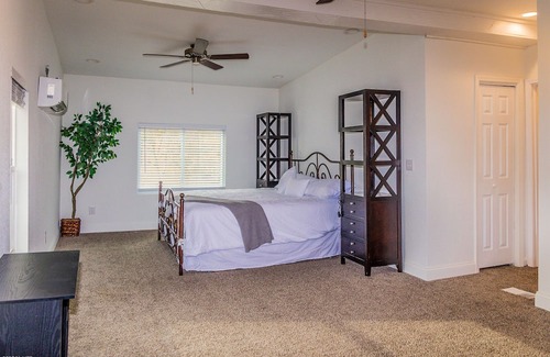 Kansas City House | 10 minutes to Kansas City downtown! Family size cabin, with game room & deck