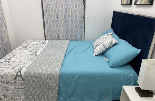 Lome House | HOUSE OF ISAAC: Modern Luxury Home Sleeps: 06 - Bedrooms: 03 - Bathrooms: 03