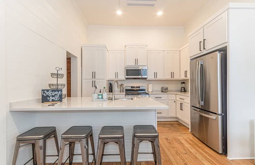 New Braunfels House | Fully-restored 1850s German Home in Downtown New Braunfels - B