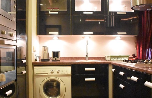 Rawalpindi Apartment | Peaceful Couple's Gateway APT