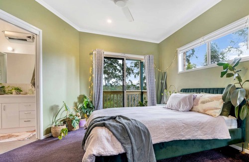 Ocean Shores House | Warrambool - Spacious Coastal home with Ocean views.