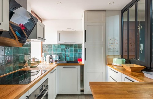 Zola - Pressense Apartment | Charming T3 near the Tête d'Or - Welkeys