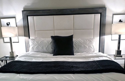 Dundarave Bed & Breakfast | Suite Smart West Van