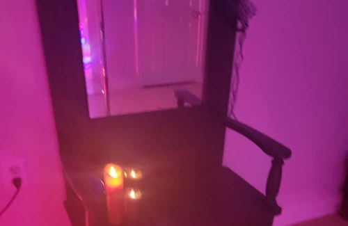 Fort Erie Apartment | Romantic Get-a-way ! Content Creators Haven!
