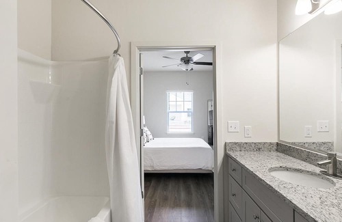 Fort Worth Apartment | Modern Apartment in Prime Location (ID1401X788)