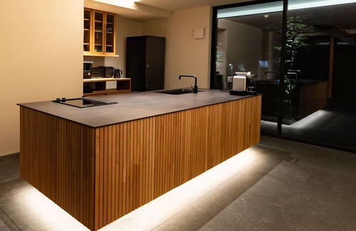 Gora House | LUNA is a rental hotel with a 200squaremeter roo / Ashigarashimogun Kanagawa