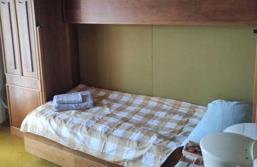 Montana Apartment | Cozy Studio in Crans-Montana, 300mt from the SKI-Area- Pet-Friendly!