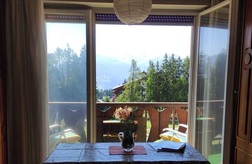 Montana Apartment | Cozy Studio in Crans-Montana, 300mt from the SKI-Area- Pet-Friendly!