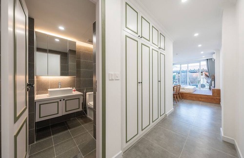 Hai Ba Trung Villa | NYNA House Villa POOL & GYM & ROOFTOP