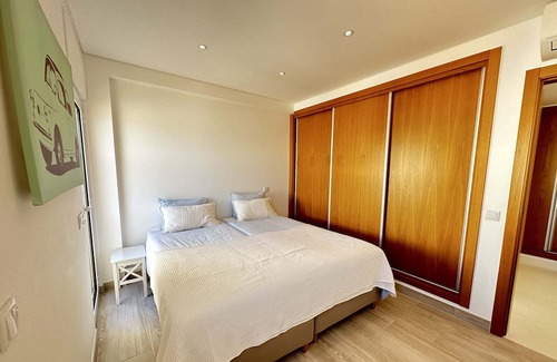Cavacos Apartment | Sea View Quarteira Apartment