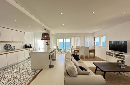 Cavacos Apartment | Sea View Quarteira Apartment