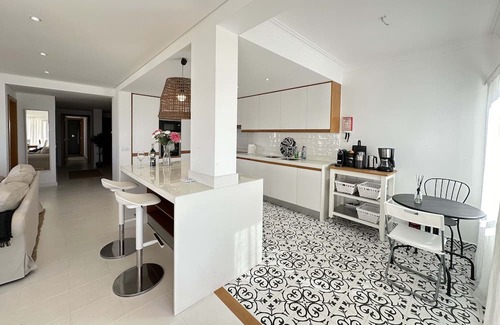 Cavacos Apartment | Sea View Quarteira Apartment