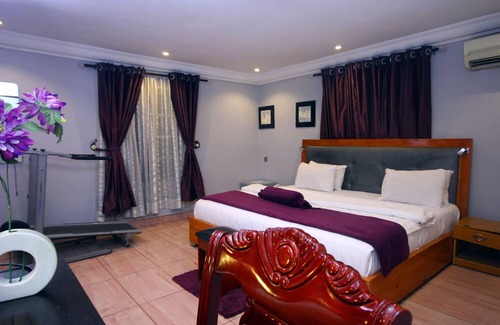 Somolu Hotel | Elegance suites and hotels