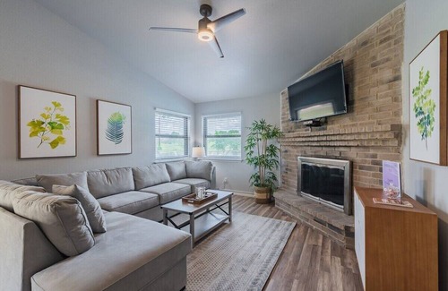 North San Antonio - SAT House | Stunning Pool overlooking Golf course with Game room