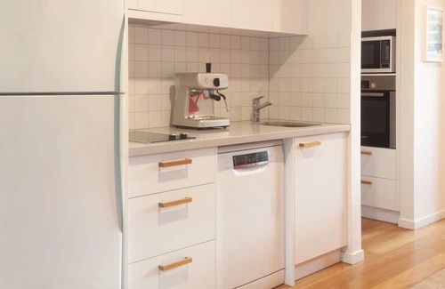 South Golden Beach Apartment | Stroll 500 metres from apartment to surf beach