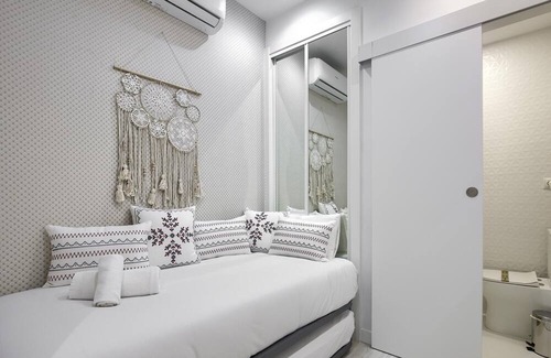 Malasana Apartment | Charming Plaza del Dos de Mayo - Totally renewed