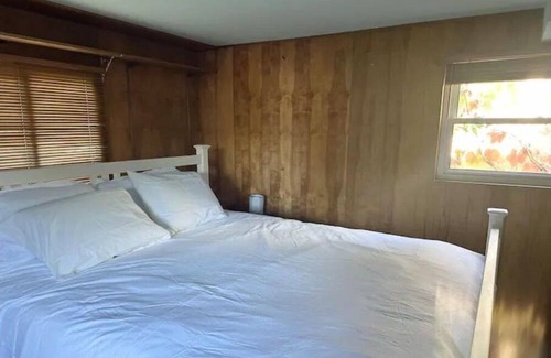 West University House | Central located newly renovated duplex house,3 bd 1 bath whole downstairs unit