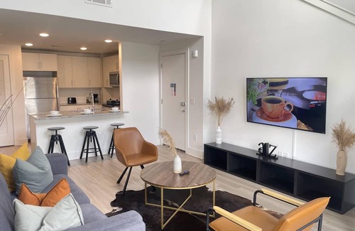 Chosewood Park Apartment | Elevated Skylark Loft x RBA