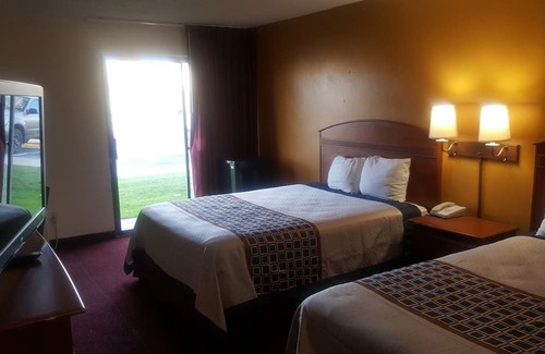 Chubbuck Hotel | Travelodge by Wyndham Pocatello
