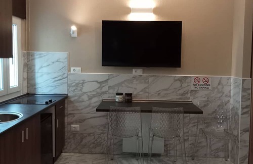 Cremona Apartment | Vrbo Property