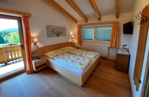 Feldkirchen in Kaernten Apartment | Ferienwohnung Seeblick, 2 Schlafräume - Pension Hecher