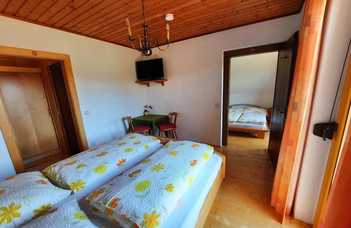 Feldkirchen in Kaernten Apartment | Ferienwohnung Seeblick, 2 Schlafräume - Pension Hecher