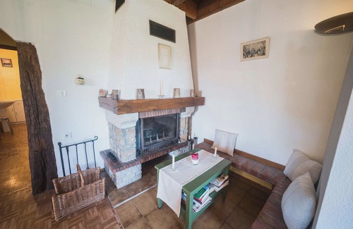 Dombasle-devant-Darney Apartment | Charming flat with barbecue