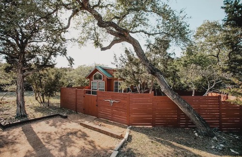 Austin House | Fox Tiny Home - The Cabins at Rim Rock