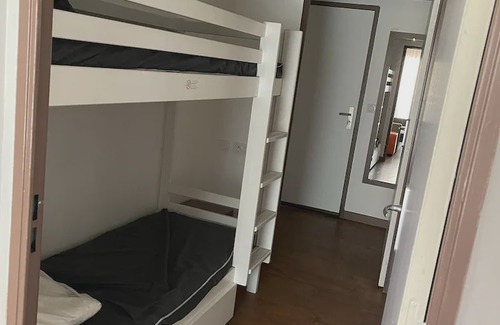 Le Suquet Apartment | Appart/hotel with swimming pool 100m from the beach