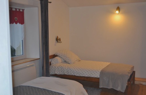 Fremifontaine Apartment | Gite de 15 A la Fontaine Fleurie