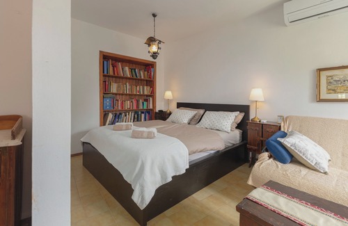 Koper Apartment | Fairy-tale Tiny House From 17th Century