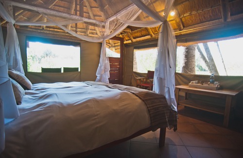 Epupa Cabin | Omarunga Epupa-Falls Camp