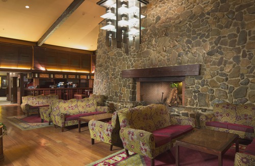 Coupvray Hotel | Disney Sequoia Lodge