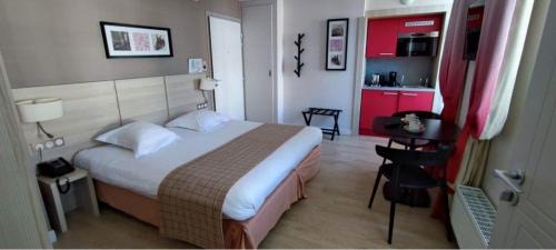 Maubeuge Hotel | Domitys - Le Carillon d'or
