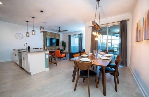Kissimmee House | TH 4Br walking distance to Club